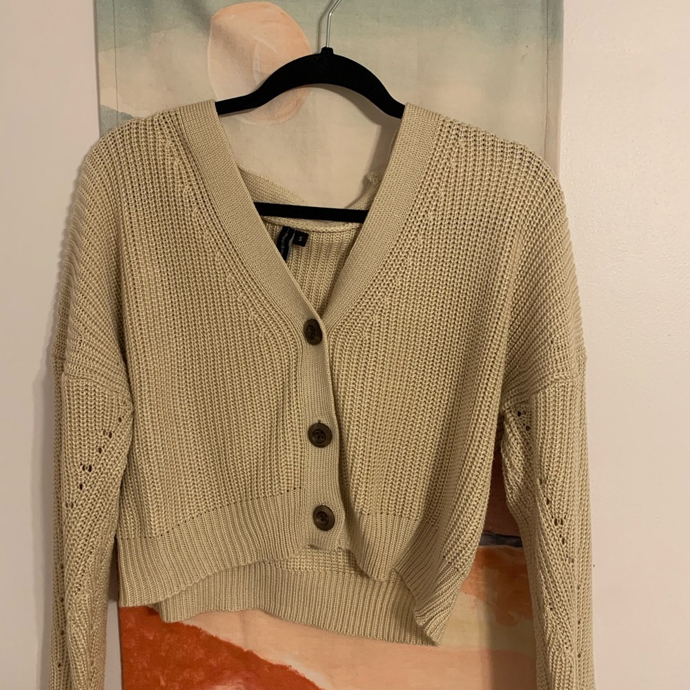 Cropped beige sweater